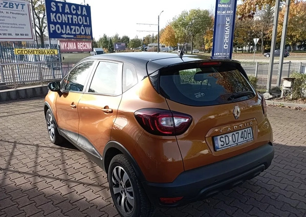 Renault Captur cena 55500 przebieg: 49700, rok produkcji 2018 z Iłża małe 137